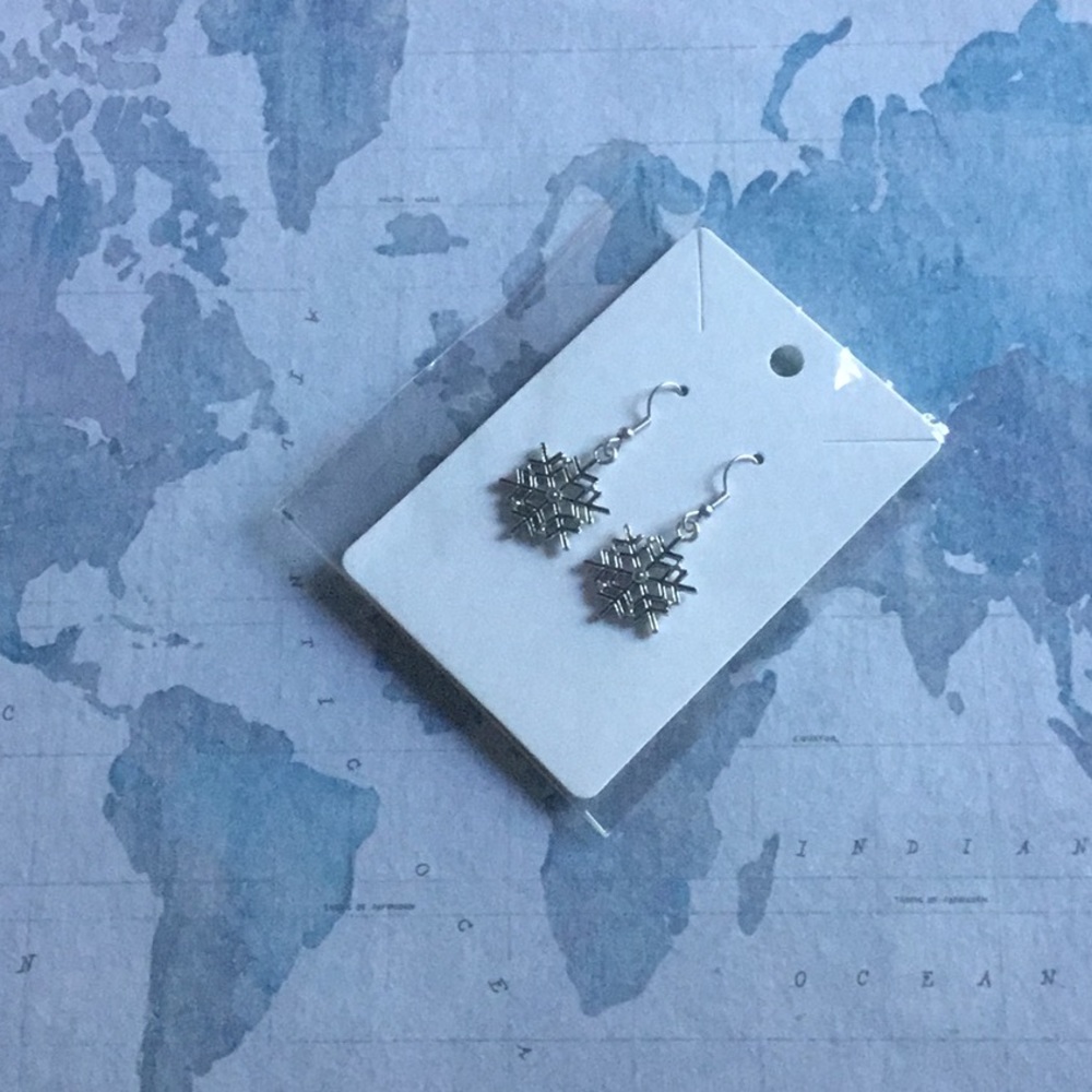 Silver snowflake earrings- handmade